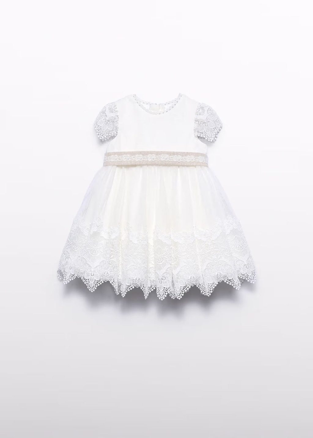 Vestido Tule Bordado com Laço
